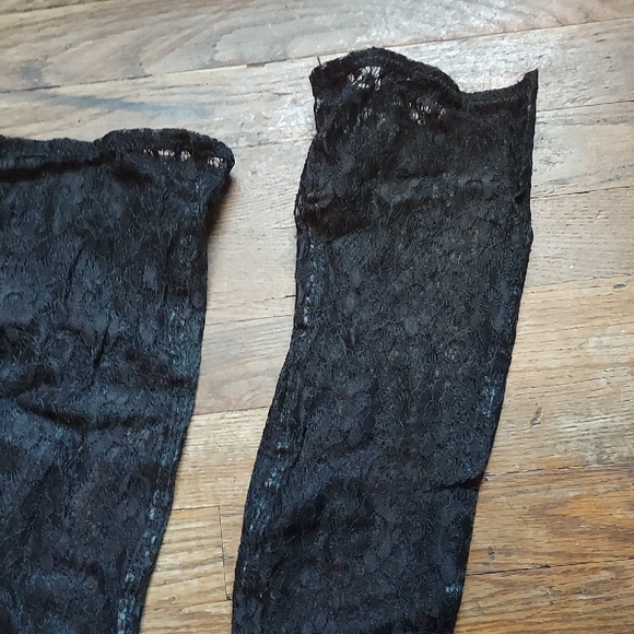 Black Over the Knee Boots with Sleek Silhouette - Picture 4 of 12